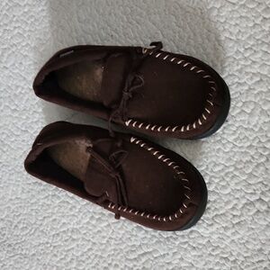 Isotoner faux fur lined loafers slippers chocolate mocha brown size 9.5 10 10.5